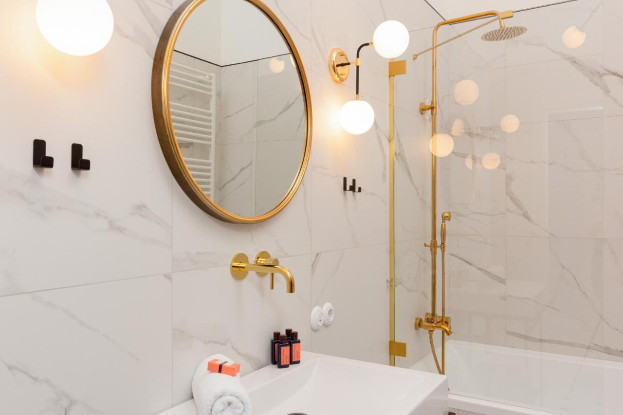 Lux Golden Apartment Praga Kepna By Renters Prestige Varsavia Esterno foto
